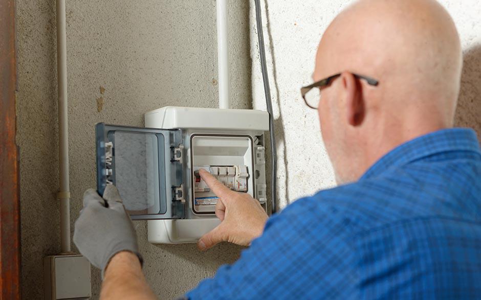 tarif horaire d'un électricien Igny